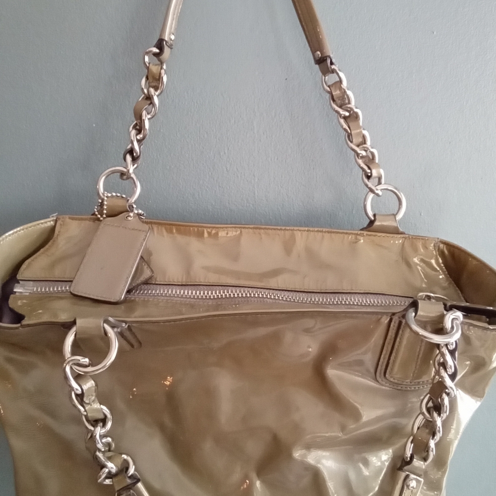 Coach Patent Leather Tote Bag Silver Chain Straps Khaki - Picture 8 of 9